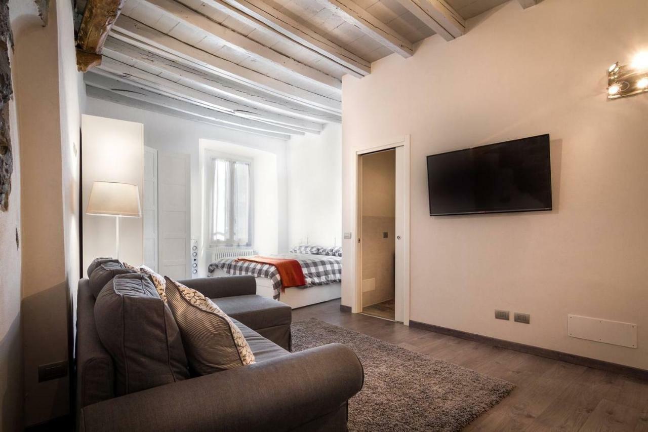 Joivy Chic Studio In Como Centre Apartment Exterior photo